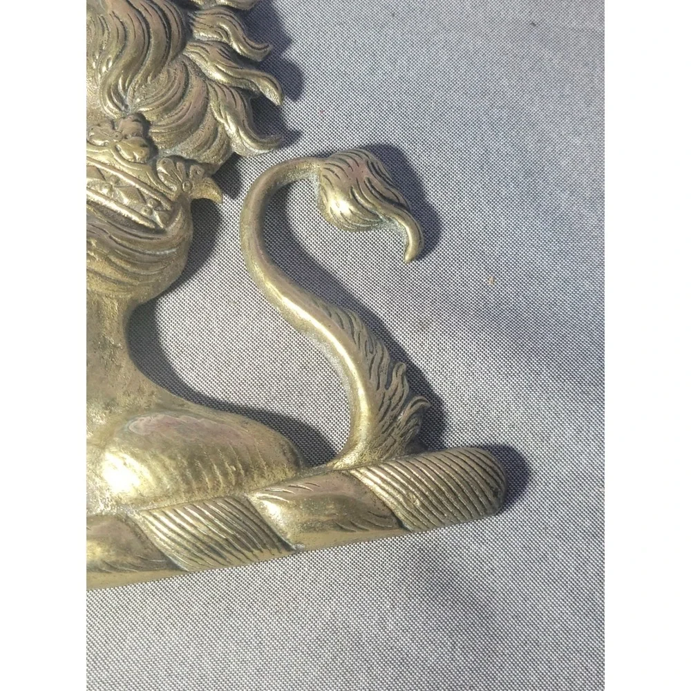 Vintage Cast Brass Heraldic Lion Rampant Decorative Mount Wall Furniture
